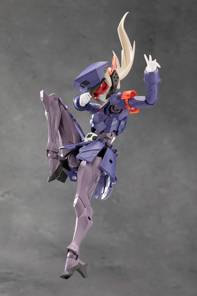 Megalomaria Unlimited Universe figurine Plastic Model Kit Valiant 16 cm