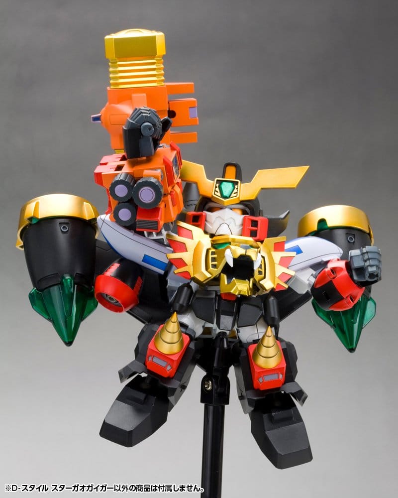 The King of Braves GaoGaiGar Plastic Model Kit D-Style Star Gao Gai Gar (Reproduction) 11 cm