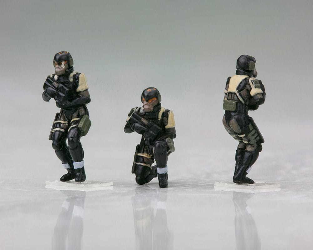 Metal Gear Solid 4 figurine Plastic Model Kit 1/100 Metal Gear Ray 21 cm