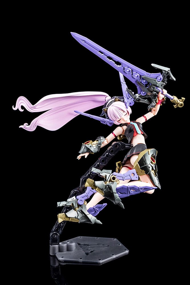 Megami Device figurine Plastic Model Kit 1/1 Buster Doll Paladin Darkness Claw 17 cm