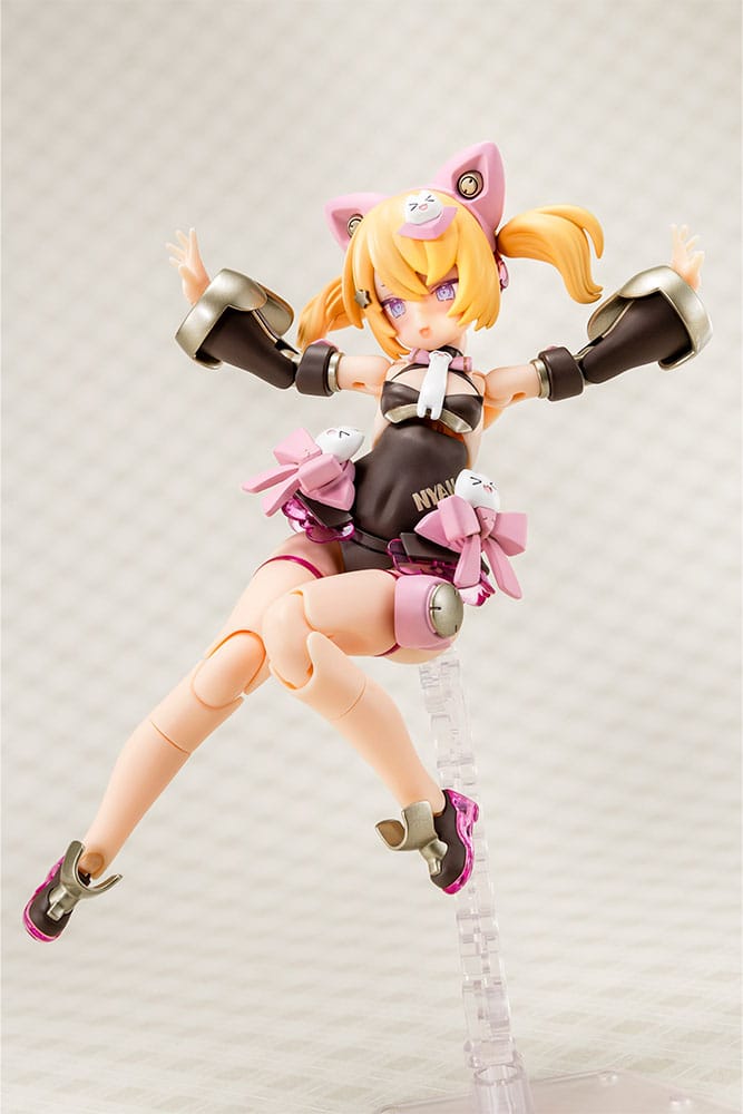 Megami Device figurine Plastic Model Kit 1/1 Puni Mofu Kuro Mao 14 cm