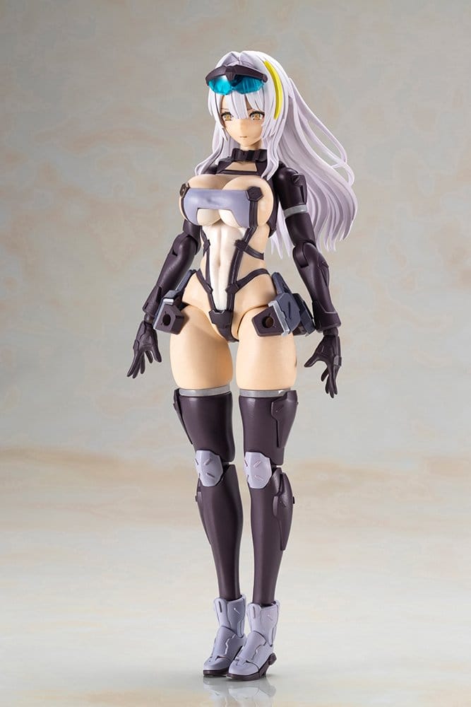 Front Mission Plastic Model Kit Non Zenith Girl Gray Ver. 16 cm
