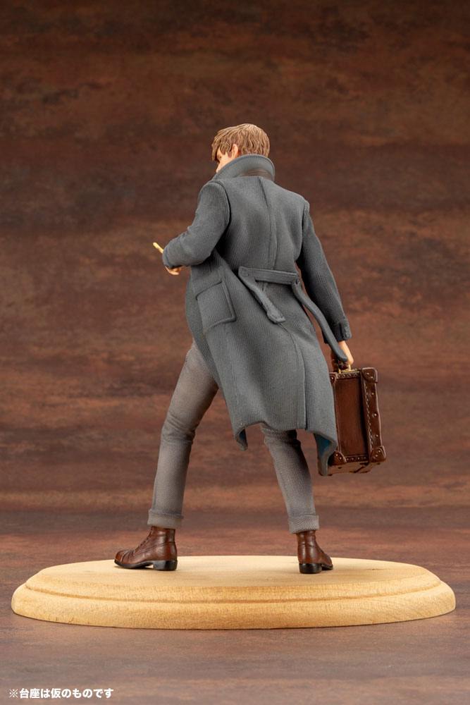Les Animaux fantastiques 2 statuette PVC ARTFX+ 1/10 Newt Scamander 18 cm