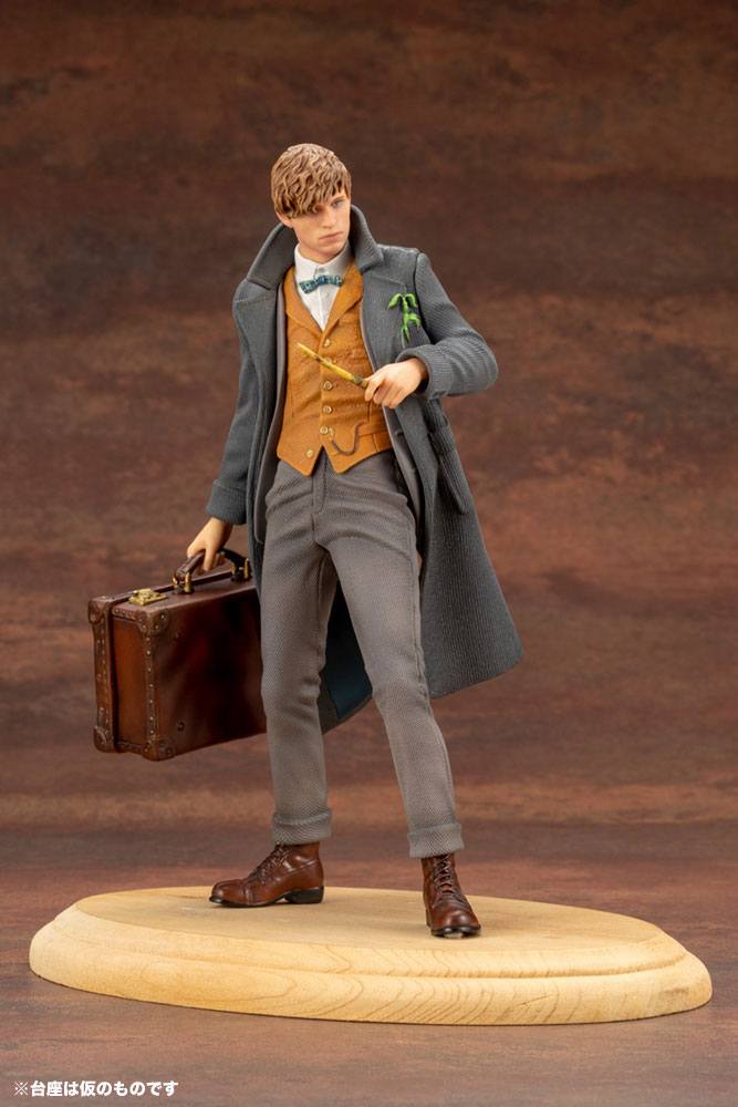 Les Animaux fantastiques 2 statuette PVC ARTFX+ 1/10 Newt Scamander 18 cm