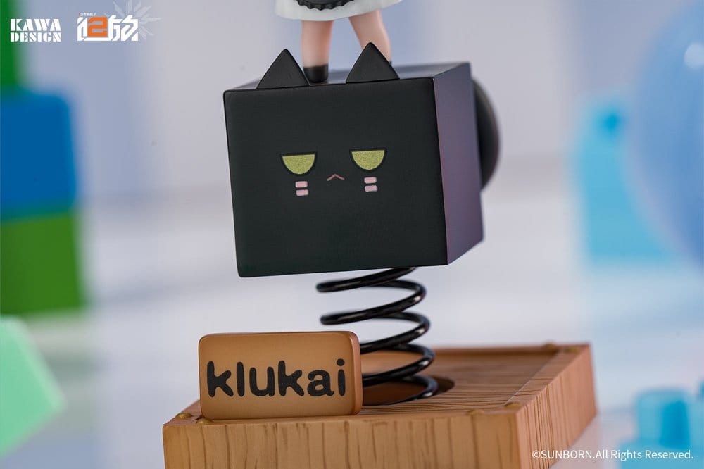Girls' Frontline 2: Exilium figurine PVC Black Cat Klukai Spring 12 cm