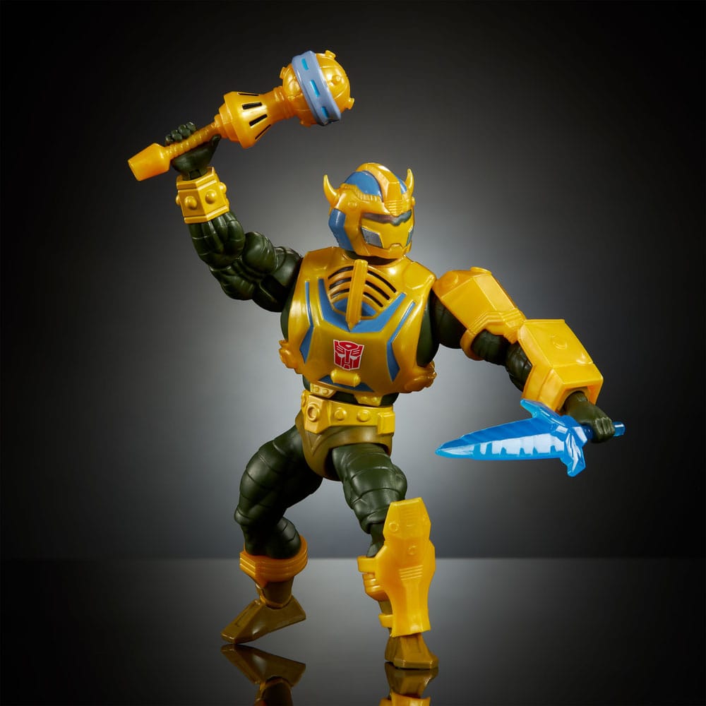 Masters of the Universe x Transformers figurine Bumblebee Armor Man-At-Arms heo European Exclusive 14 cm