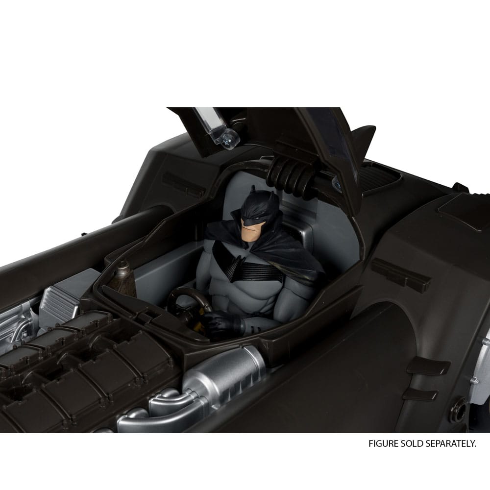DC Multiverse véhicule White Knight Batmobile (Gold Label) 18 cm