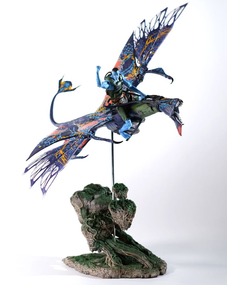 Avatar : La Voie de l'eau figurine Recom Quaritch & RDA Banshee (Gold Label)