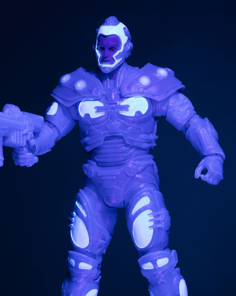 Batman & Robin DC Multiverse figurine Mr. Freeze (Black Light Edition) (Gold Label) 18 cm
