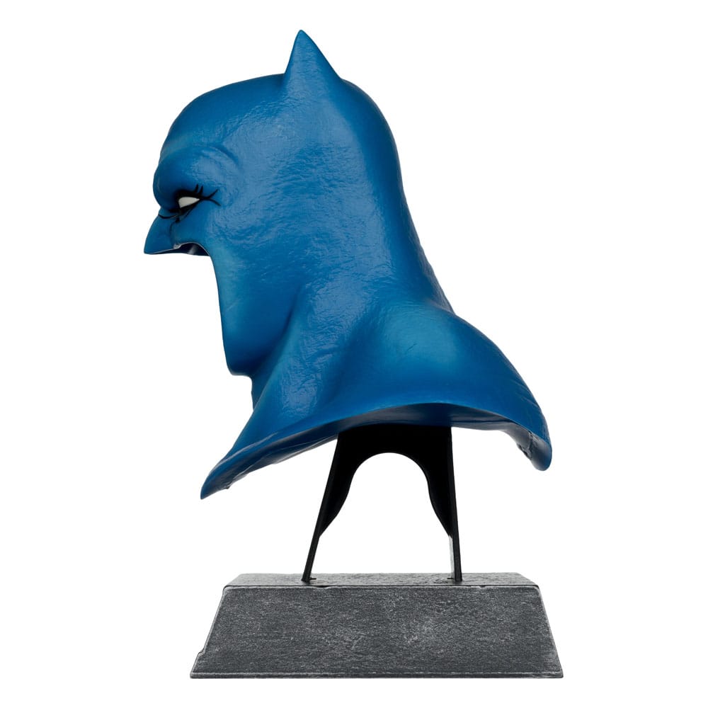 The Dark Knight Returns DC Direct mini réplique 1/3 masque de Batman 19 cm