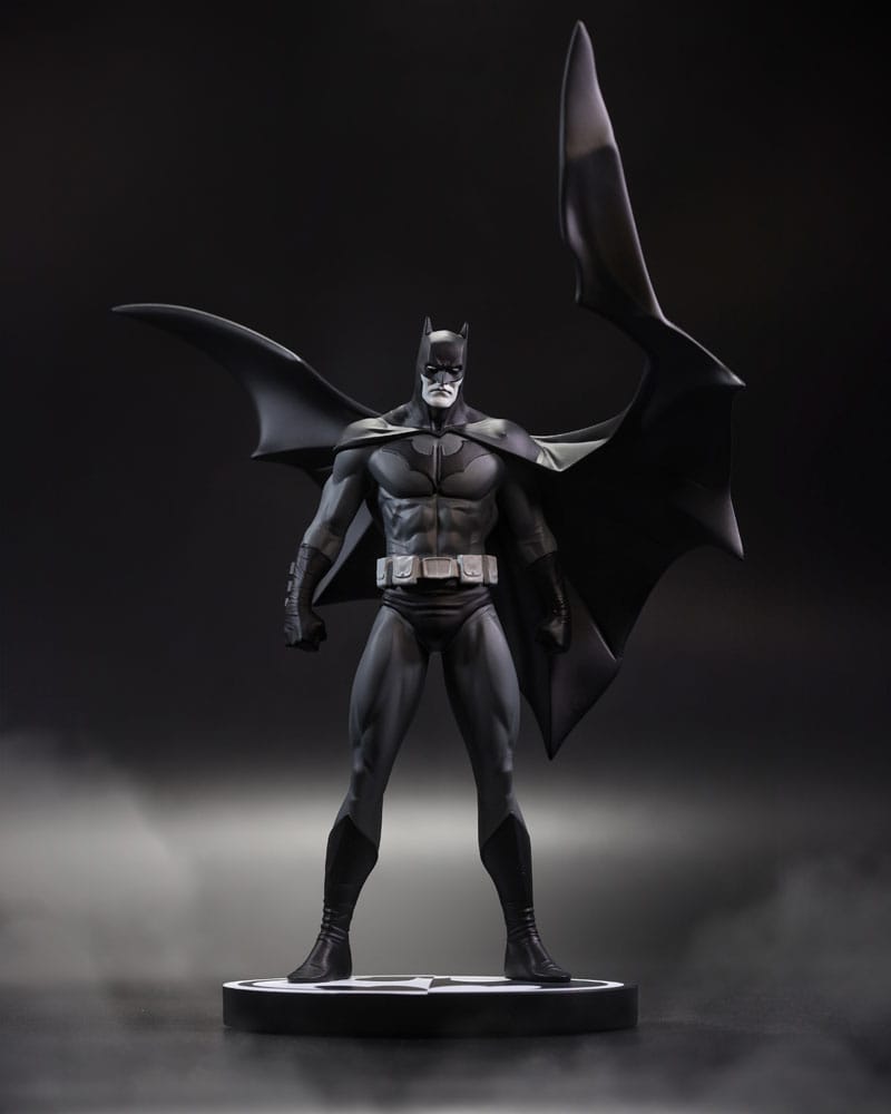 DC Direct statuette Batman Black & White Batman (by Jorge Jimenez) 27 cm
