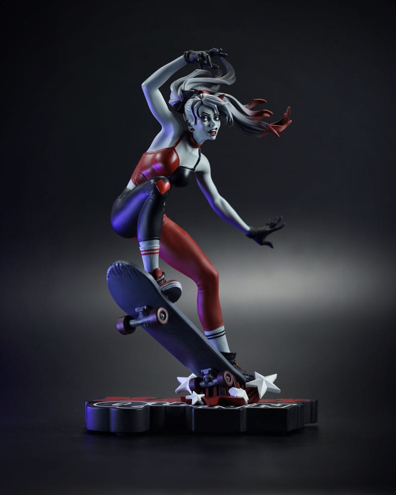 DC Direct statuette 1/10 Harley Quinn: Red, White & Black Harley Quinn by Ivan Tao 20 cm
