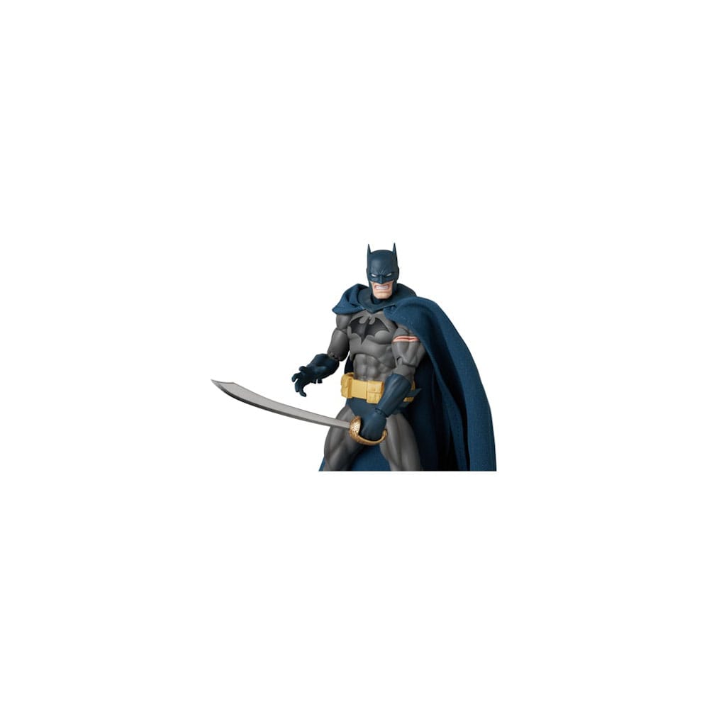 DC Comics figurine MAFEX Batman Damage Ver. (Batman: Hush Ver.) 16 cm