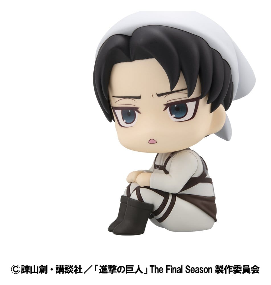 Attack on Titan statuette PVC Look Up Levi Cleaning up Ver. 11 cm