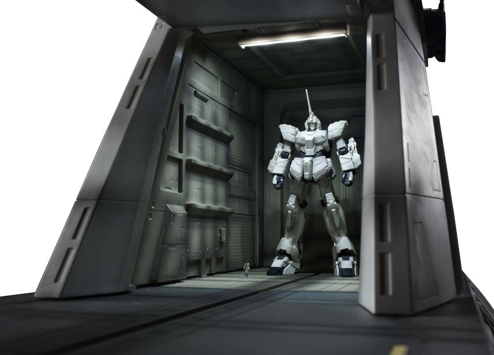 Gundam Unicorn diorama 1/144 Scale Realistic Model Series Nahel Argama Catapult Deck (UC ver.) 138 cm