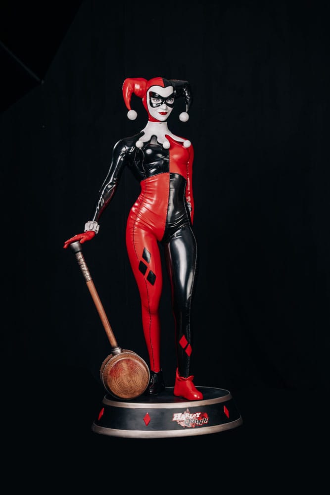 DC Comics Life-Size statue 1/1 Harley Quinn 196 cm