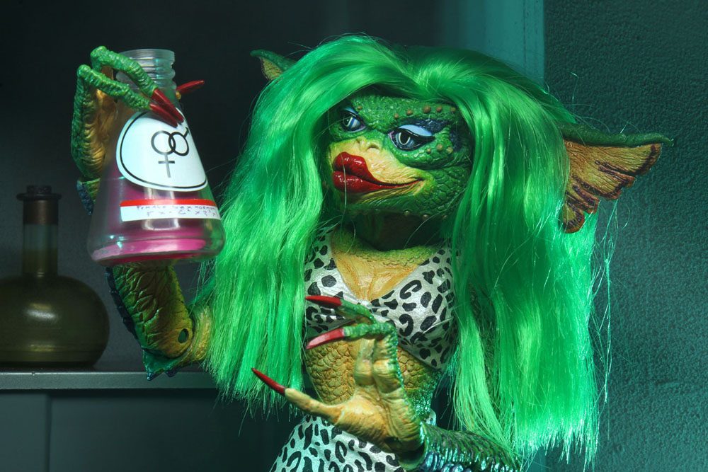 Gremlins 2 Ultimate figurine Greta 15 cm