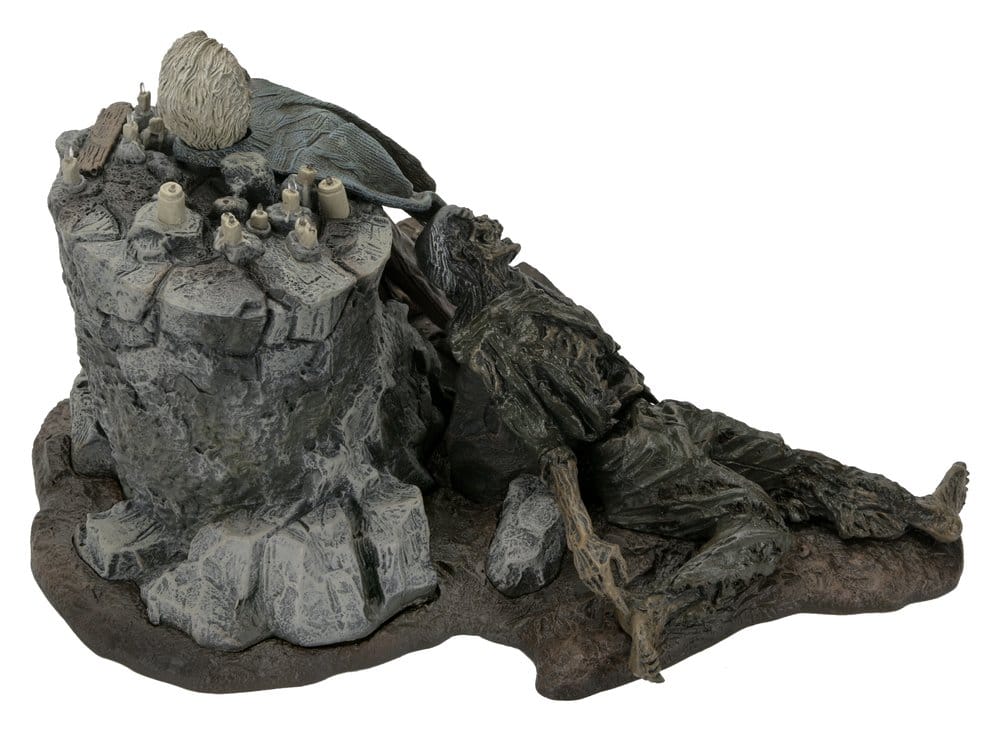 Friday the 13th: The Game diorama Pamela Shrine