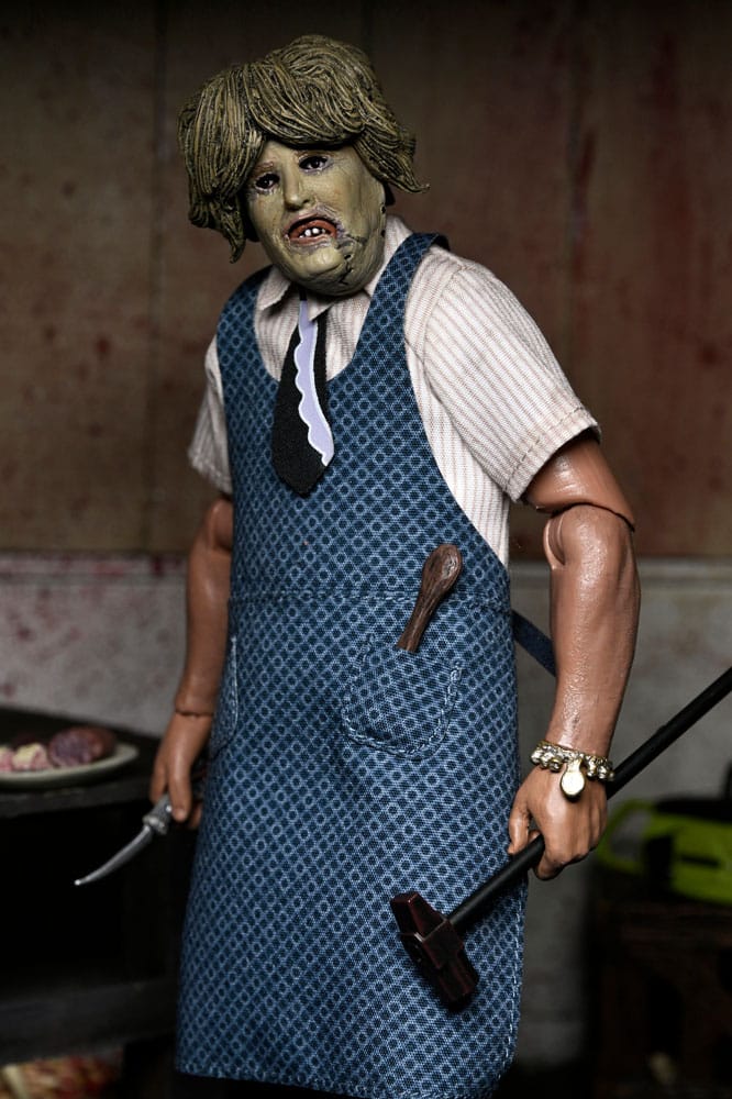 Massacre à la tronçonneuse Clothed figurine Leatherface with Old Lady Mask 20 cm