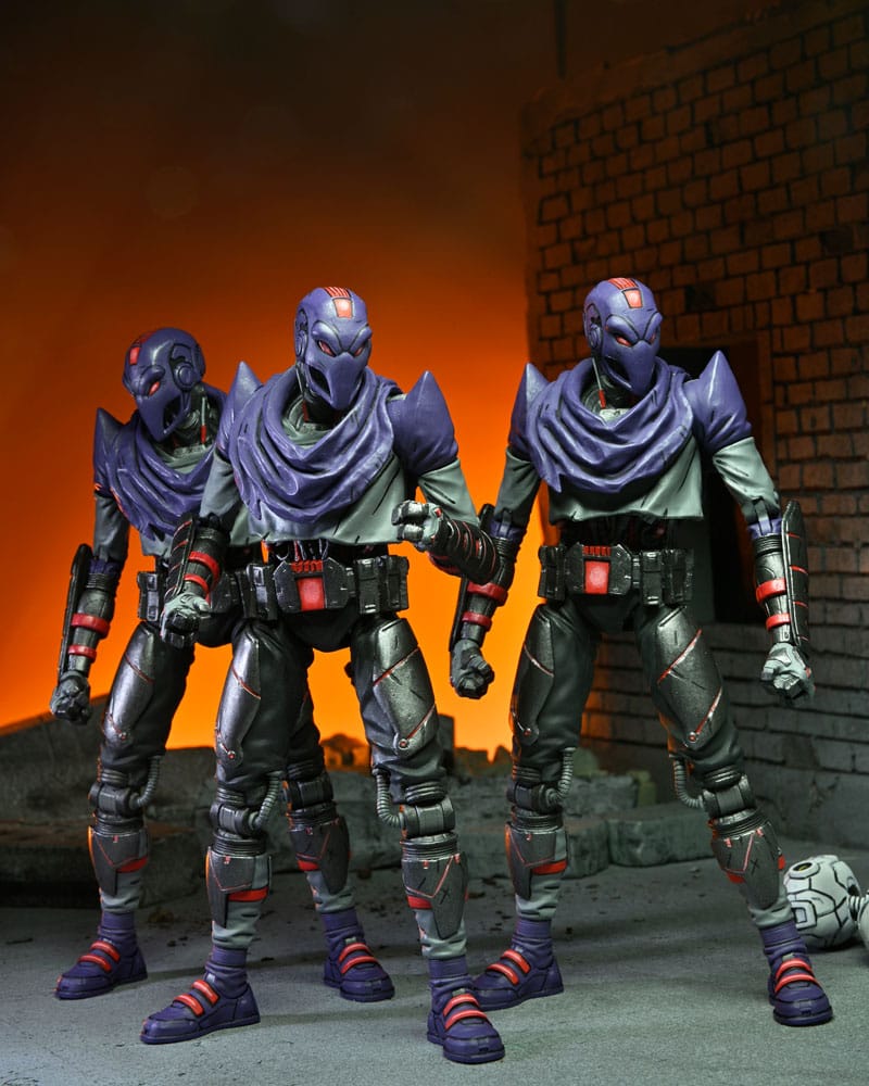 Teenage Mutant Ninja Turtles: The Last Ronin figurine Ultimate Foot Bot 18 cm