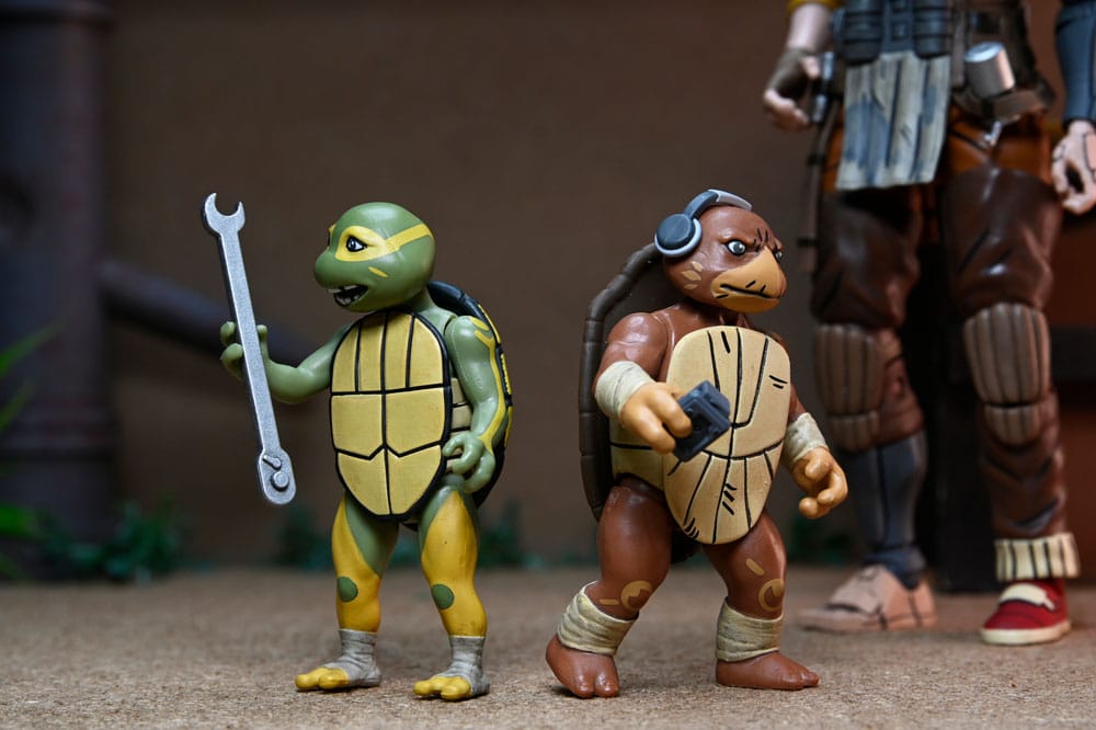 Tortues Ninja (The Last Ronin The Lost Years) figurine Synja Grammy April with Baby Yi & Moja 18 cm