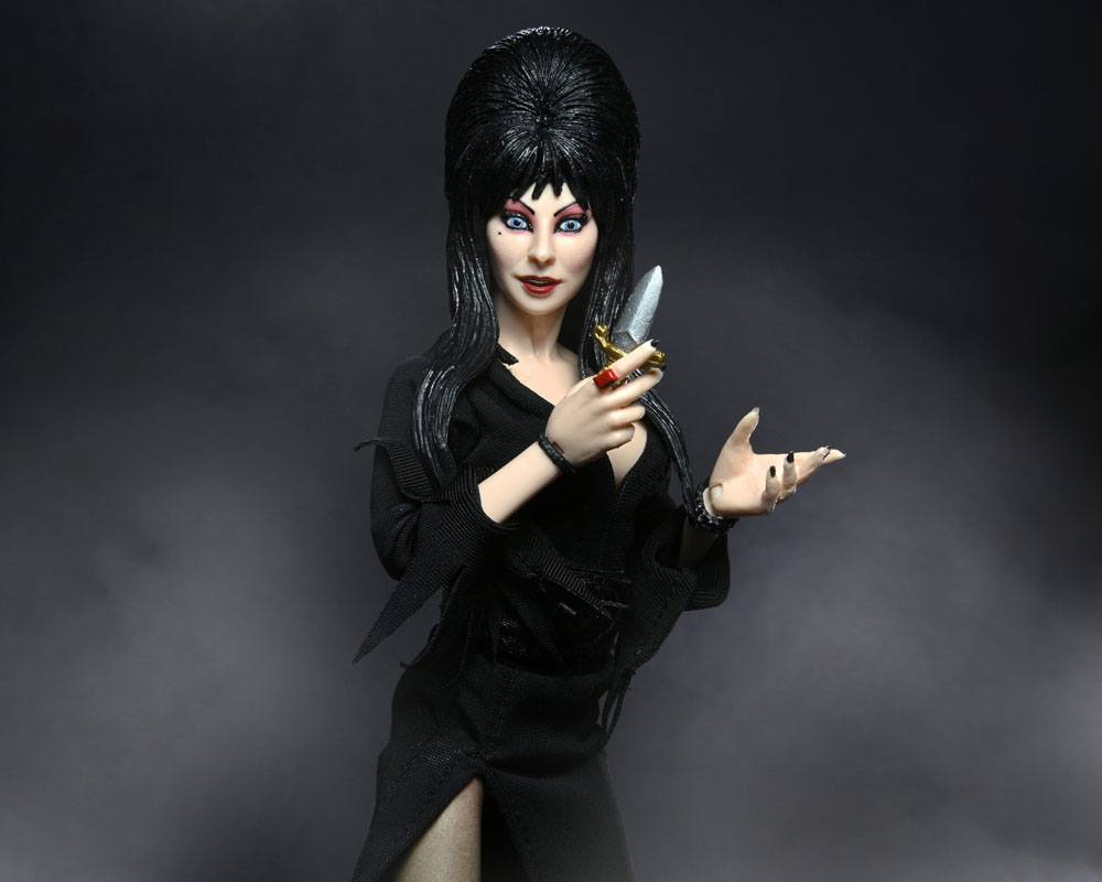Elvira, Mistress of the Dark figurine Clothed 20 cm