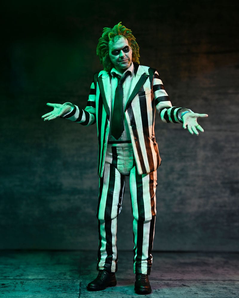 Beetlejuice Beetlejuice figurine 7 Scale Ultimate Striped Suit Beetlejuice 18 cm