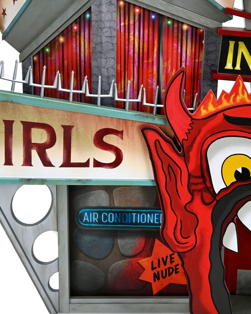 Beetlejuice (1988) diorama Trenchcoat with Spikes Inferno Room Deluxe Set