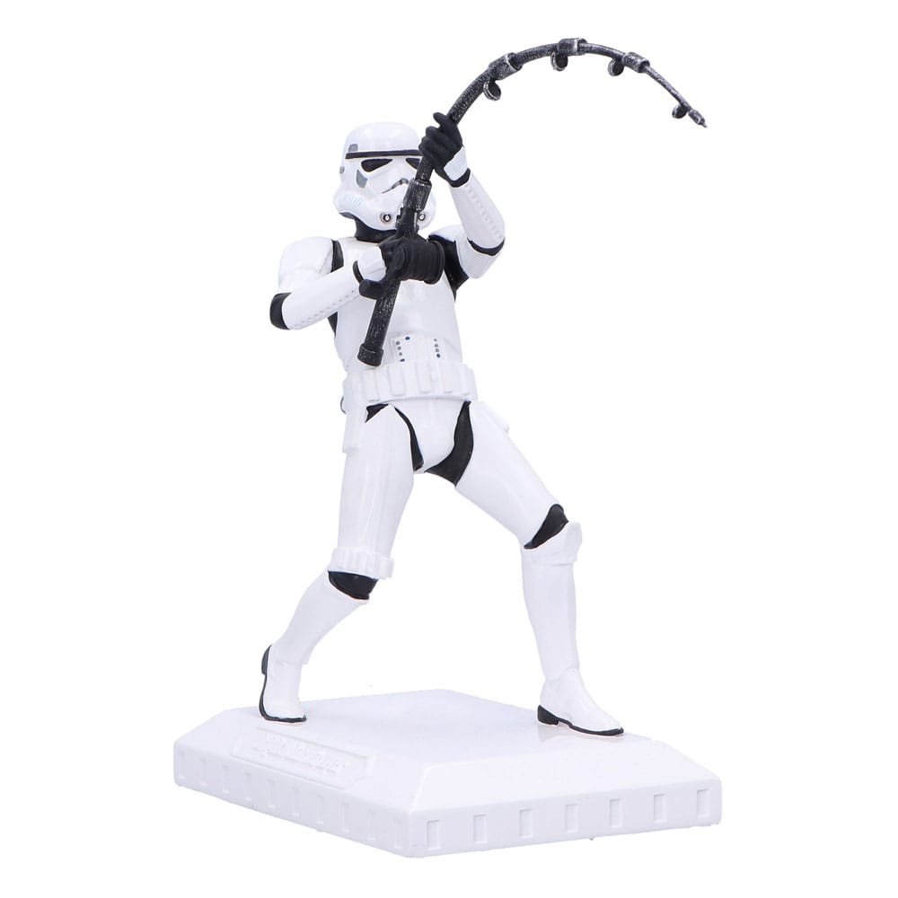 Nemesis Now - Star Wars - Stormtrooper "What a Catch" Statue 16cm