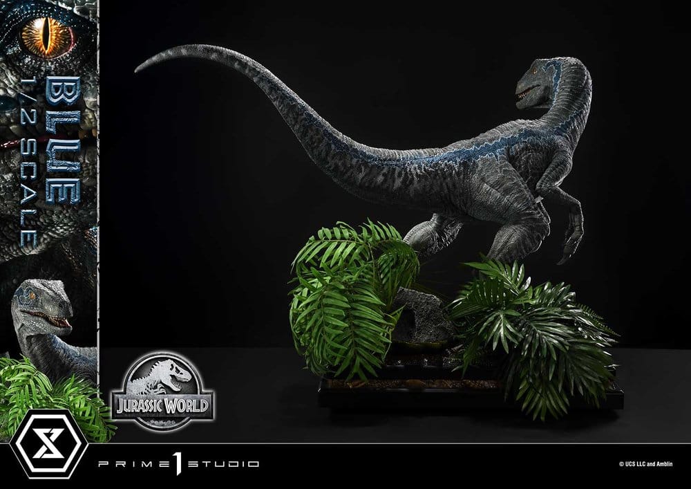 Jurassic World: Fallen Kingdom (Film) statuette Legacy Museum Collection 1/2 Blue 88 cm