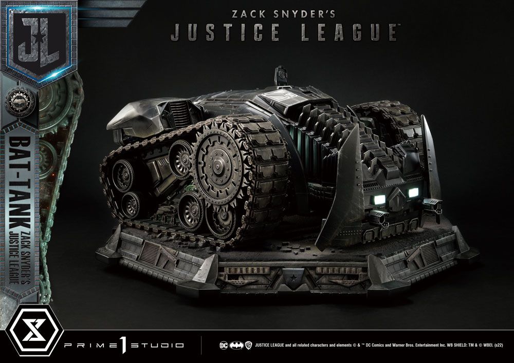 Zack Snyder's Justice League diorama Museum Masterline Bat-Tank 36 cm