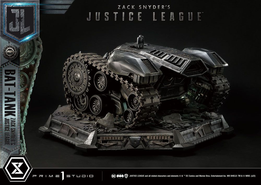 Zack Snyder's Justice League diorama Museum Masterline Bat-Tank 36 cm