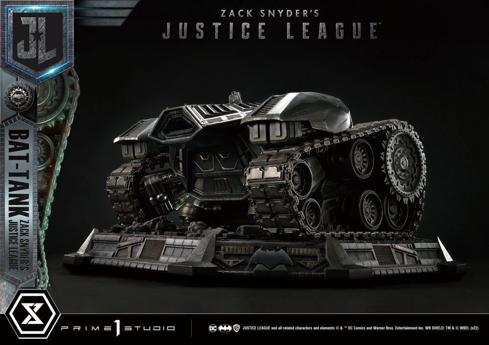 Zack Snyder's Justice League diorama Museum Masterline Bat-Tank 36 cm