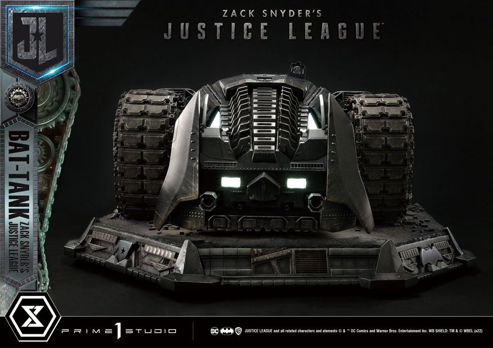 Zack Snyder's Justice League diorama Museum Masterline Bat-Tank 36 cm
