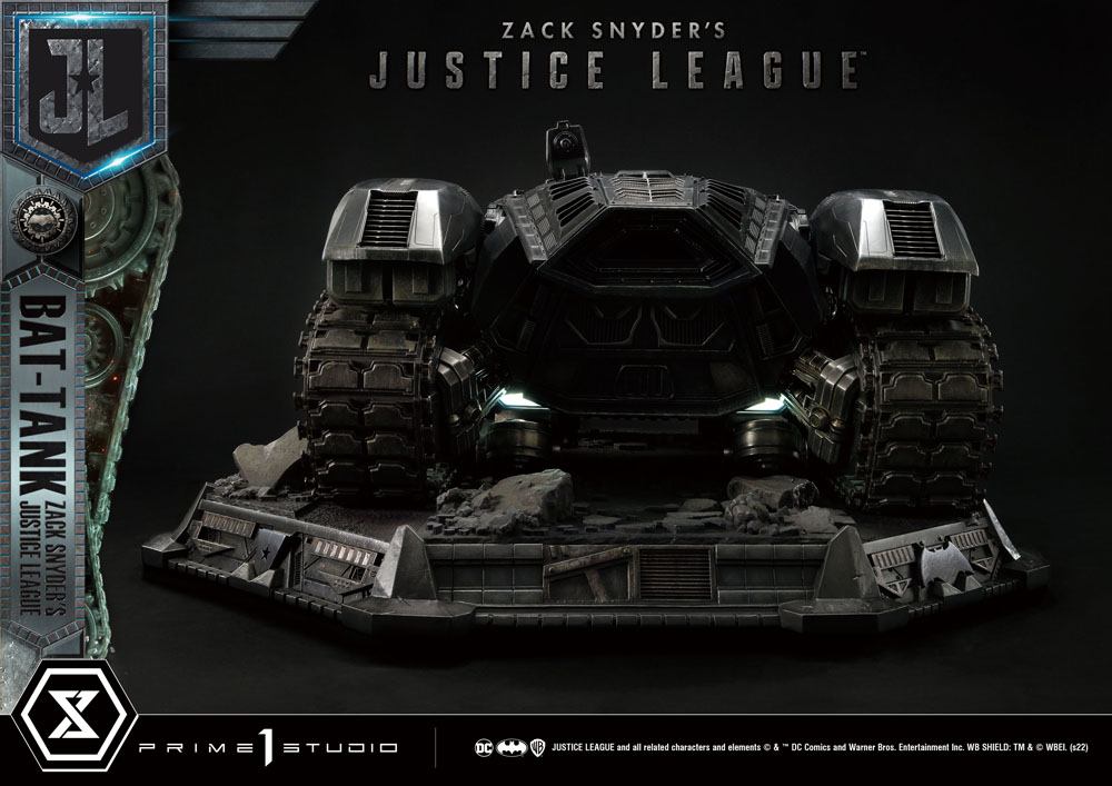 Zack Snyder's Justice League diorama Museum Masterline Bat-Tank 36 cm