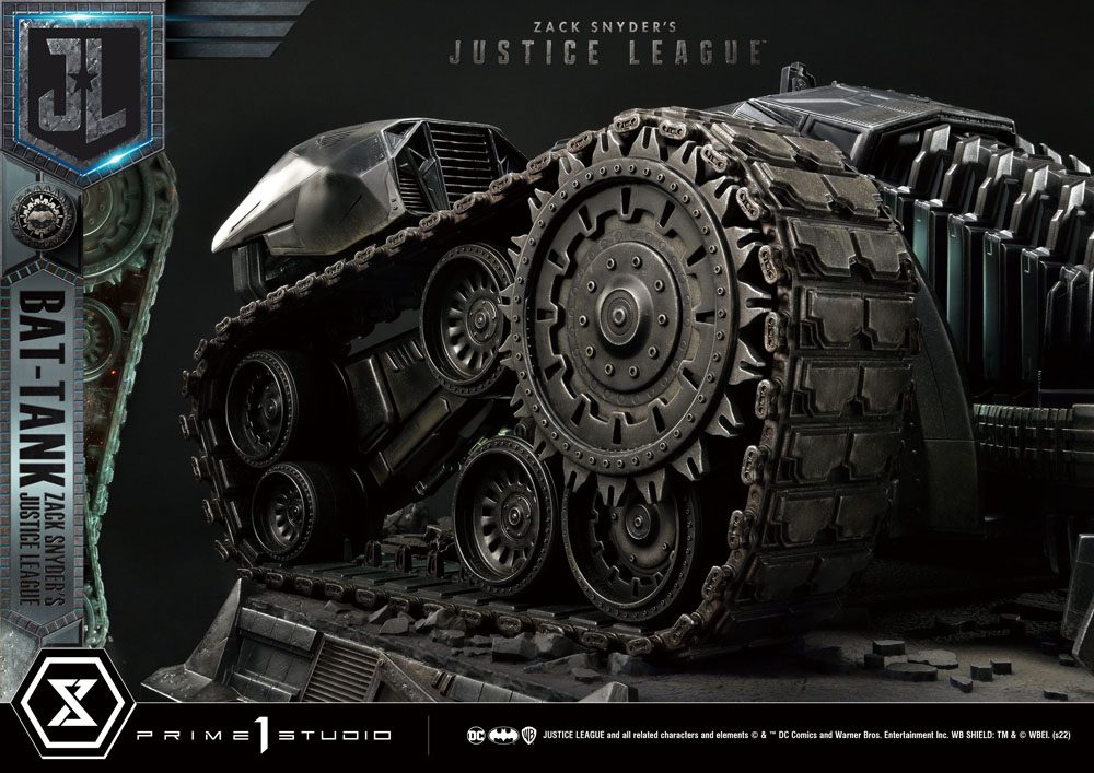 Zack Snyder's Justice League diorama Museum Masterline Bat-Tank 36 cm