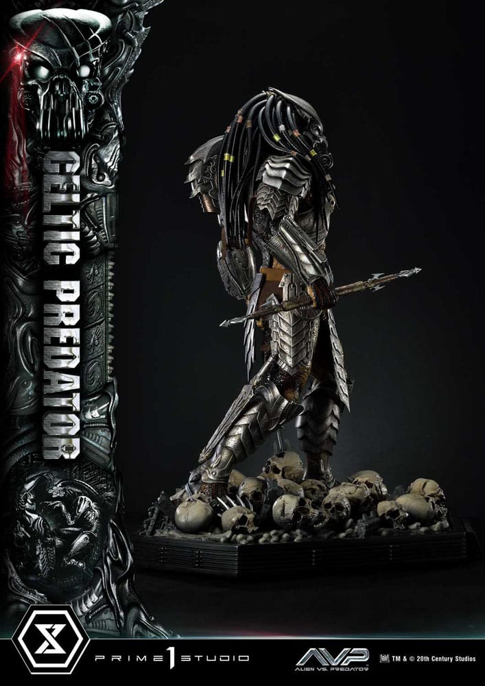 The Alien vs. Predator statuette Museum Masterline Series 1/3 Celtic Predator Bonus Ver. 95 cm