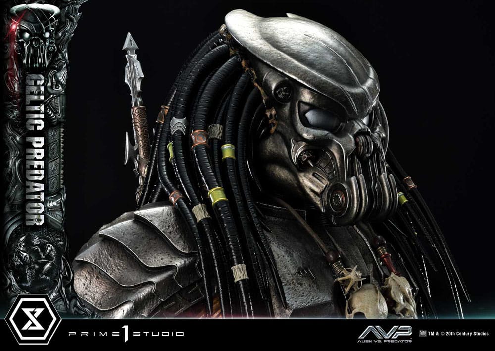 The Alien vs. Predator statuette Museum Masterline Series 1/3 Celtic Predator Bonus Ver. 95 cm
