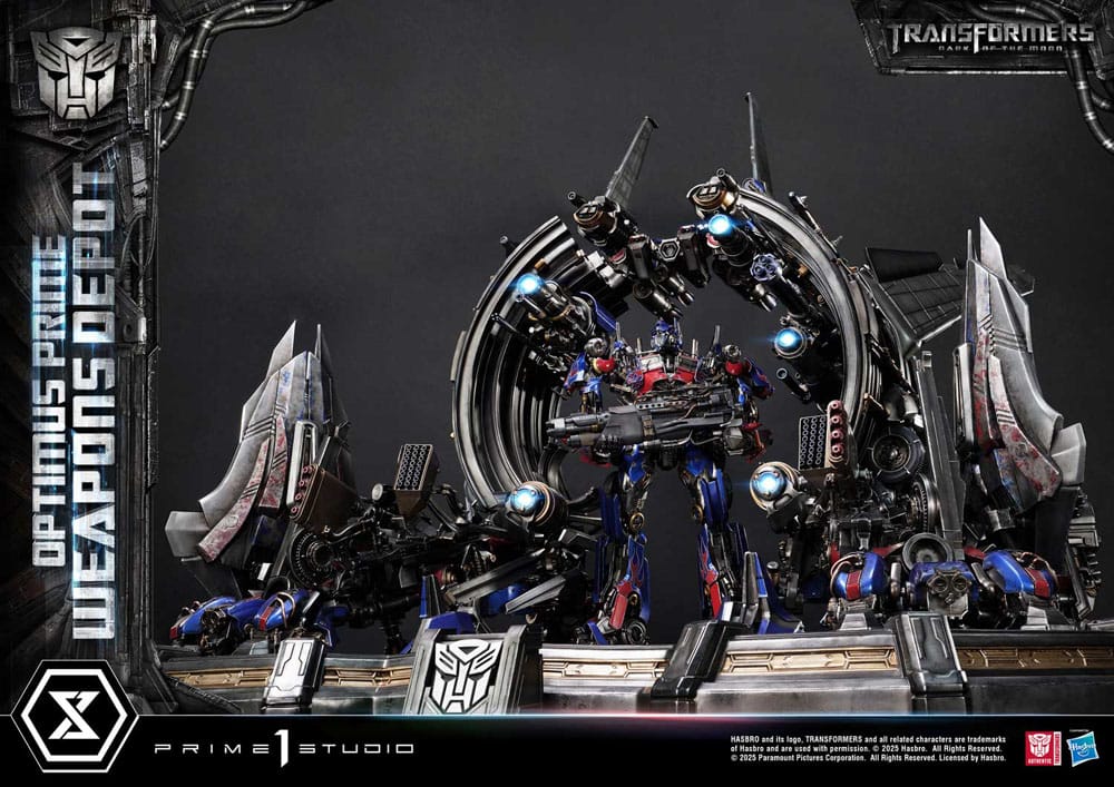 Transformers: Dark of the Moon (Film) Museum Masterline statuette Optimus Prime Weapons Depot 127 cm