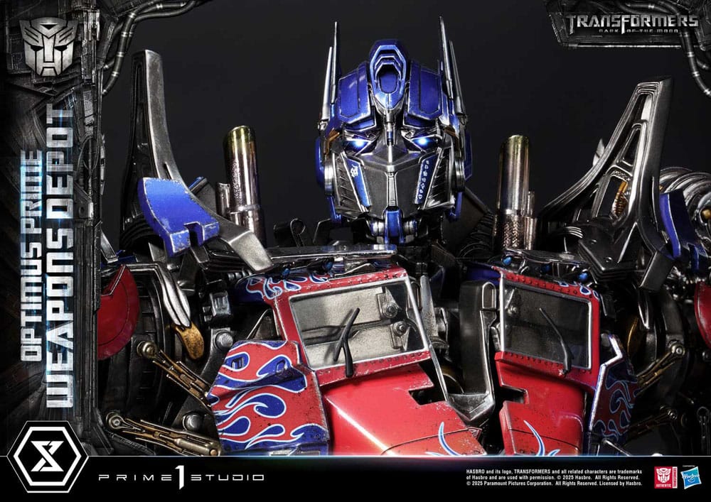 Transformers: Dark of the Moon (Film) Museum Masterline statuette Optimus Prime Weapons Depot 127 cm