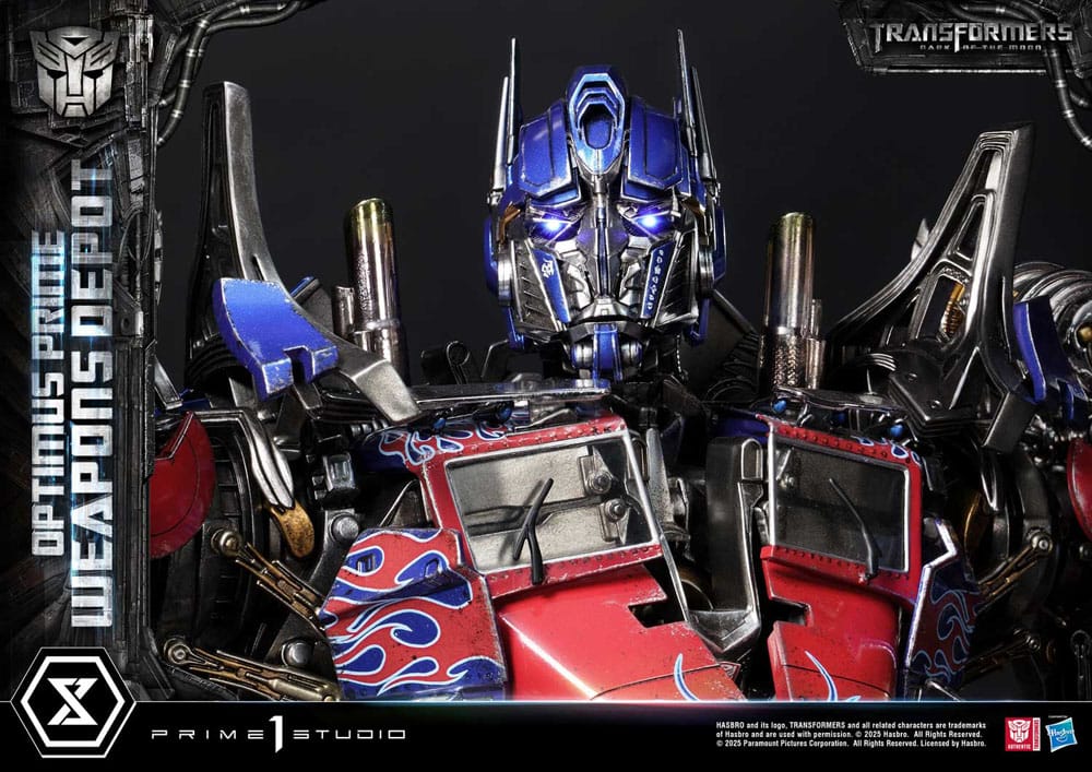 Transformers: Dark of the Moon (Film) Museum Masterline statuette Optimus Prime Weapons Depot 127 cm