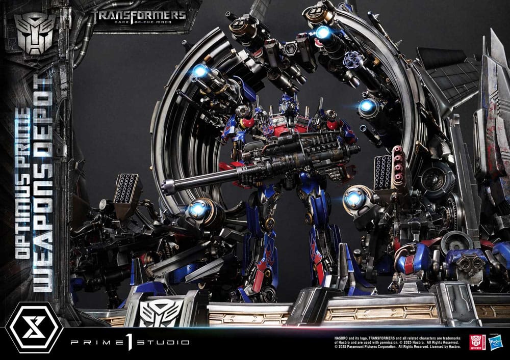 Transformers: Dark of the Moon (Film) Museum Masterline statuette Optimus Prime Weapons Depot 127 cm