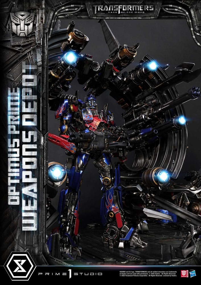 Transformers: Dark of the Moon (Film) Museum Masterline statuette Optimus Prime Weapons Depot 127 cm