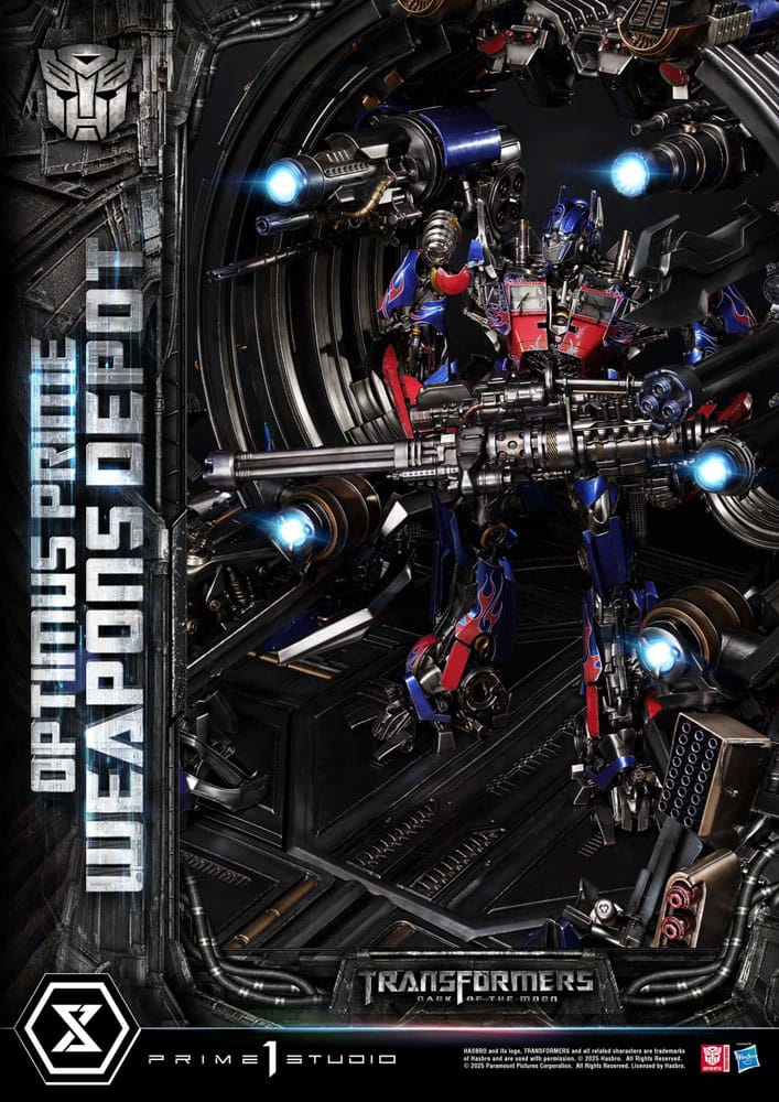Transformers: Dark of the Moon (Film) Museum Masterline statuette Optimus Prime Weapons Depot 127 cm