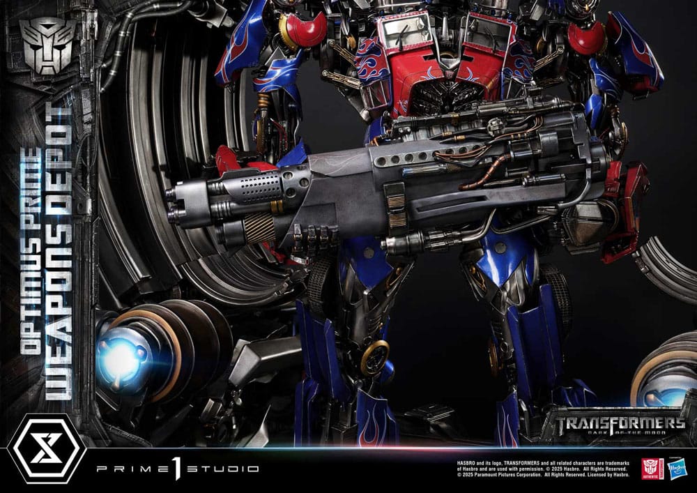 Transformers: Dark of the Moon (Film) Museum Masterline statuette Optimus Prime Weapons Depot Bonus Version 127 cm