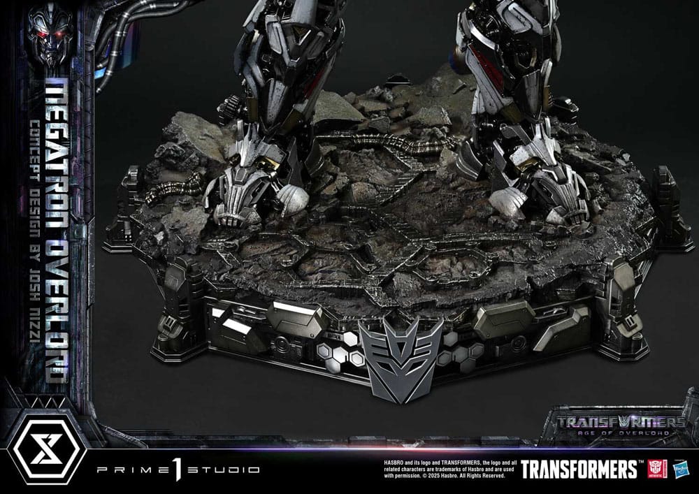 Transformers Generations I Museum Masterline statuette Megatron Overlord (Design by Josh Nizzi) 89 cm