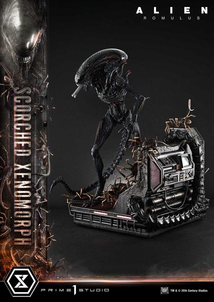 Alien: Romulus statuette Museum Masterline XL 1/3 Scorched Xenomorph 98 cm