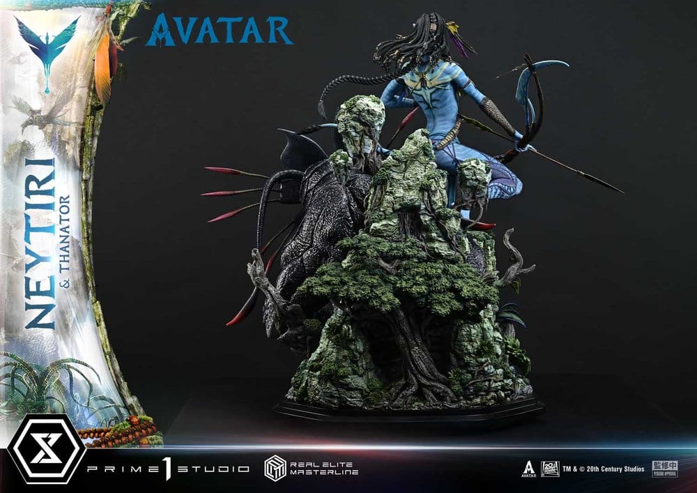 Avatar (Film) statuette Real Elite Masterline Series 1/4 Neytiri & Thanator Deluxe Version 75 cm