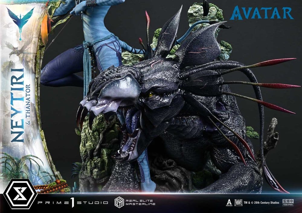 Avatar (Film) statuette Real Elite Masterline Series 1/4 Neytiri & Thanator Deluxe Version 75 cm