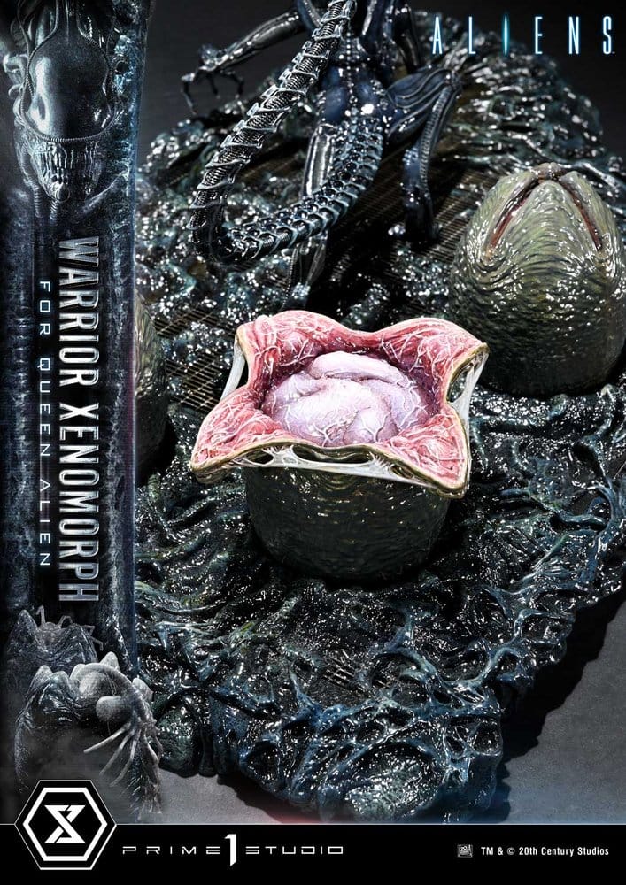 Aliens (Film) Ultimate Diorama Masterline Statue Warrior Xenomorph for Queen Alien 23 cm